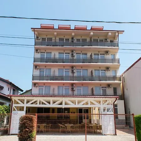 Tiberius ホテル 3*